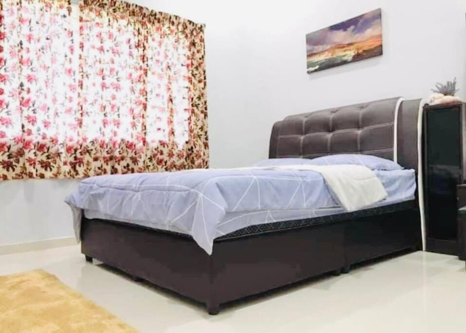 Kundang Villa @ Tasik Biru - 3 Bedrooms Bungalow Rawang Ngoại thất bức ảnh